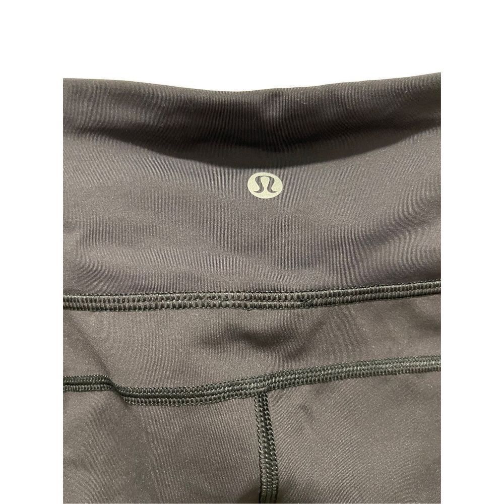 Lululemon black cropped leggings, women’s size 6, NWOT - Picture 3 of 4